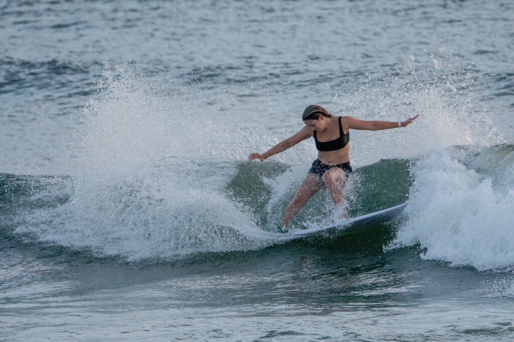 Surf Girls